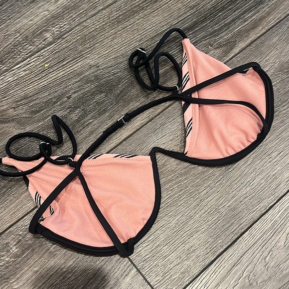 Underwire swim top - Picture 2 of 2